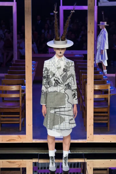 Look 4